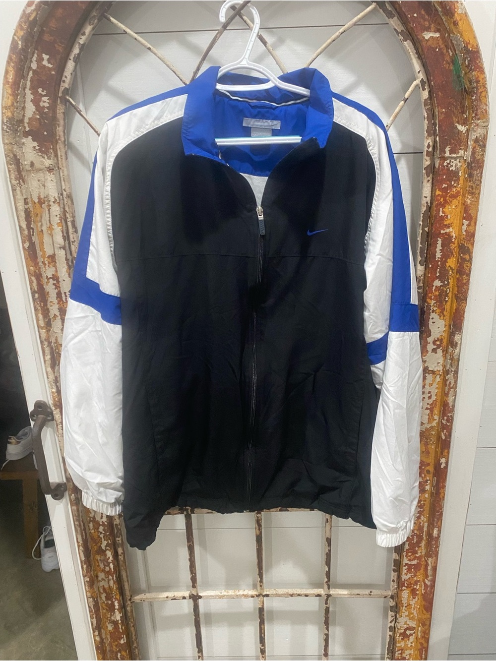 Nike Men’s Black/White/Blue Lightweight Track Jacket XL